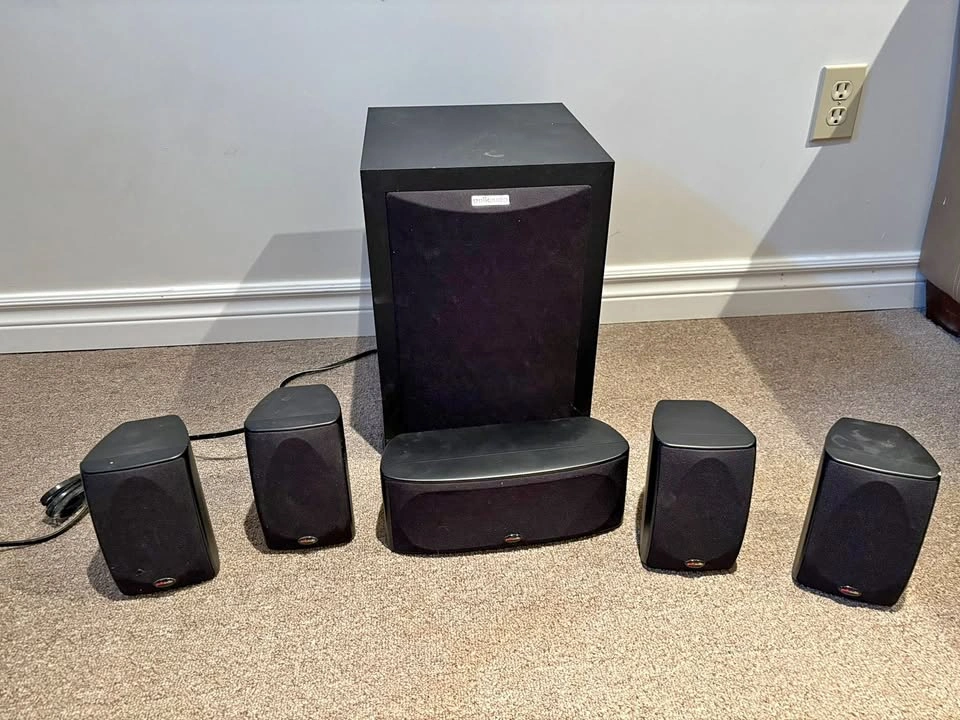 Polk Audio RM6750 5.1 Surround Sound System + Sub