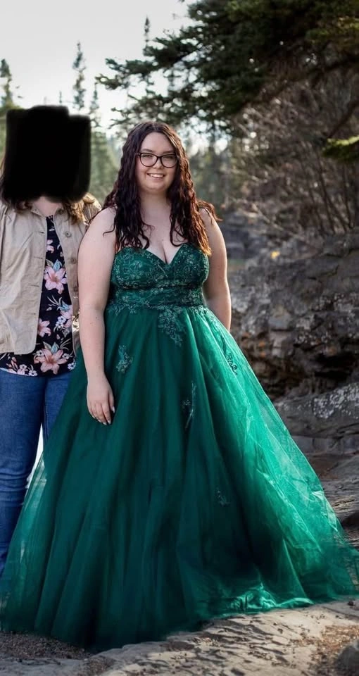 Emerald Grad/Prom Dress - photo 2
