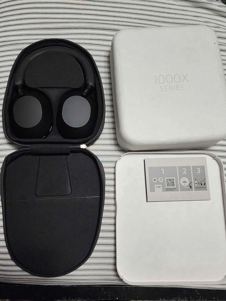 Sony WH-1000XM5 Wireless Noise Canceling Headphones - photo 3
