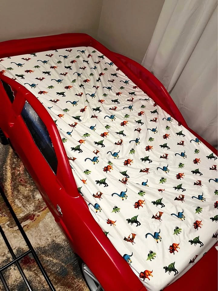 Red car bed