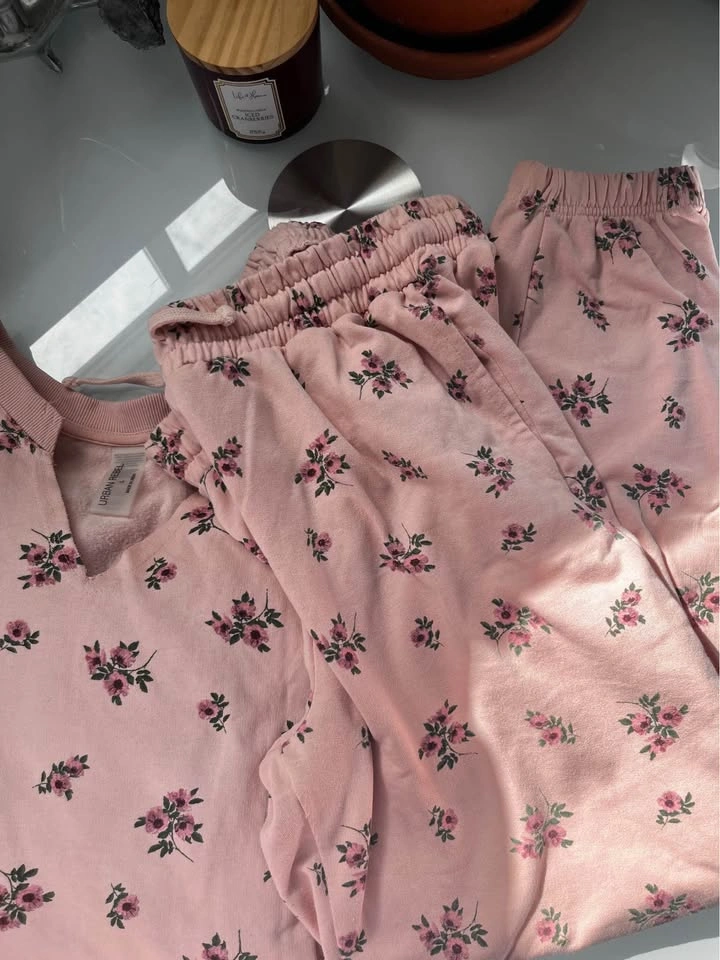 Sweatsuit - photo 5