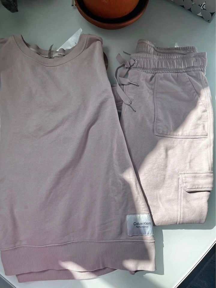 Calvin Klein Sweatsuit