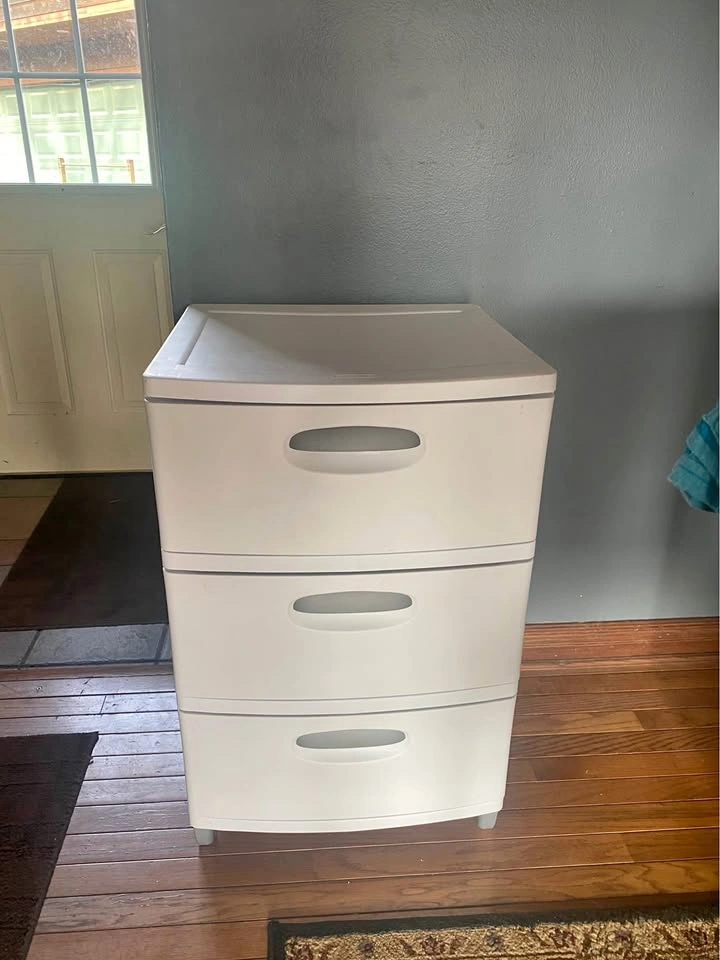 Heavy Duty Resin 3-Drawer Dresser