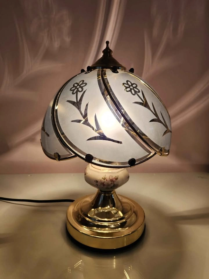 Vintage Lamp - 3 Way Touch Base - photo 2