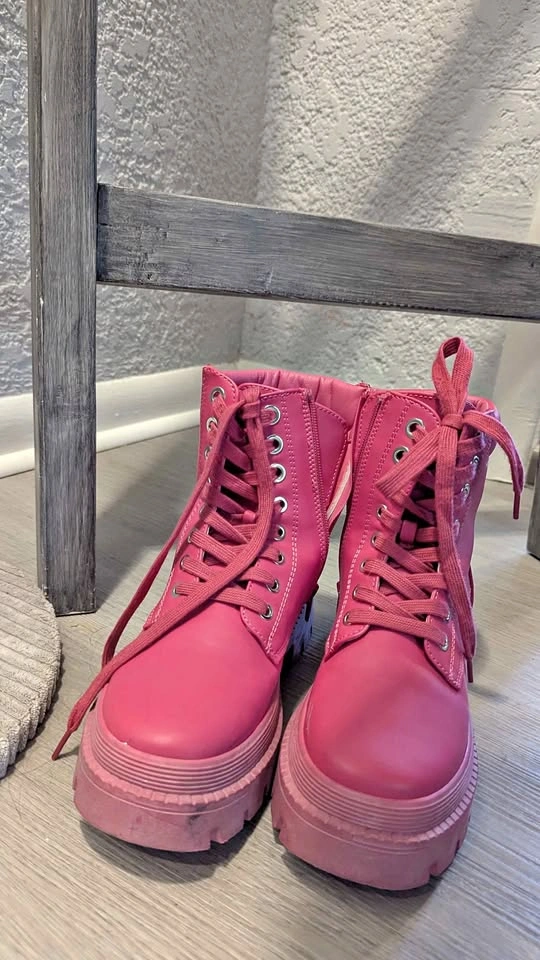 Hot pink Boots