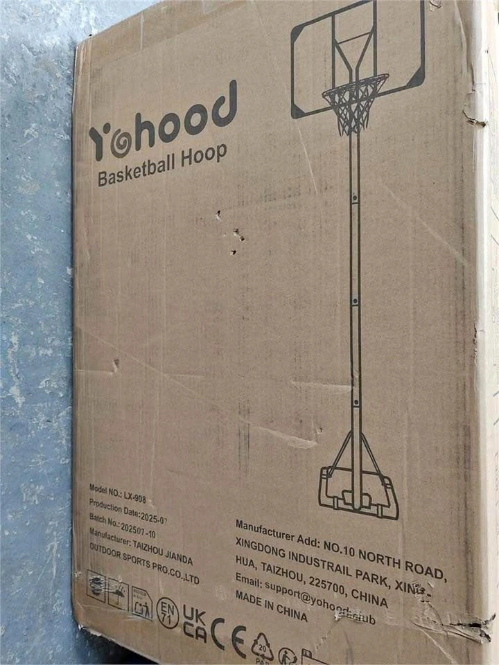 Basketball hoop