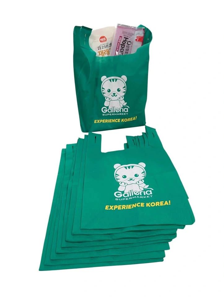 Free! 4 T&T "Dumpling" & 11 Galleria Tiger Bags - photo 3