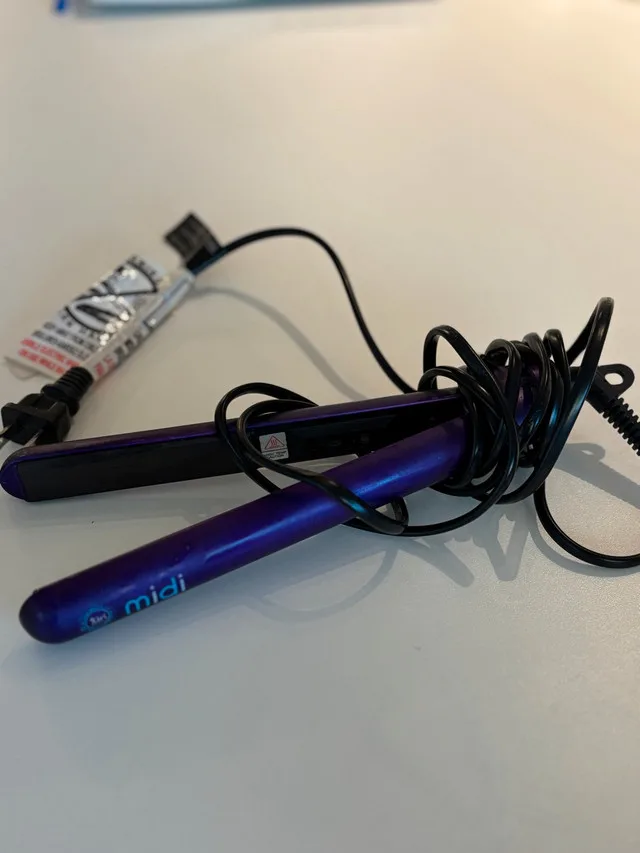 Hair Tools - Mini Flat Iron & Curling Wand thumbnail