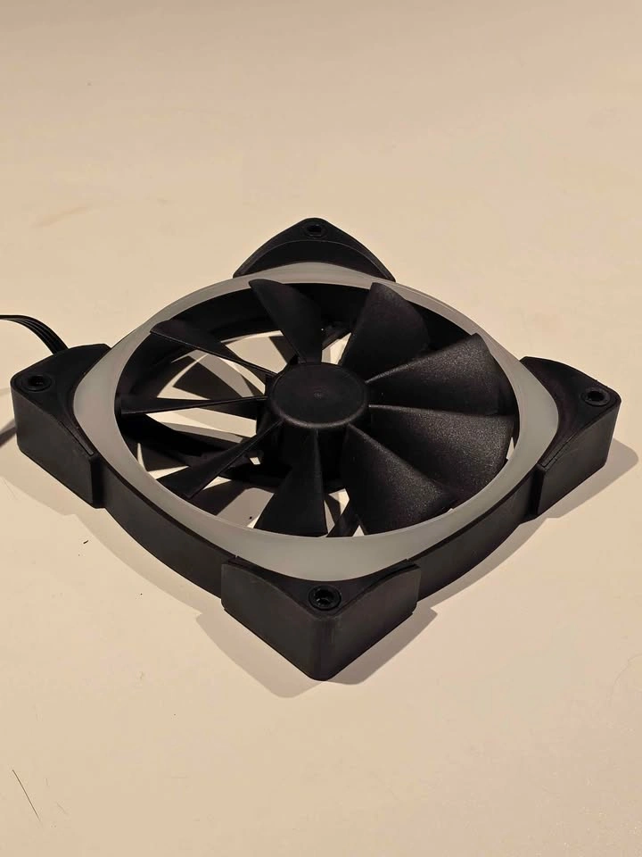 NZXT AER RGB 2 140mm PC Fan - photo 4
