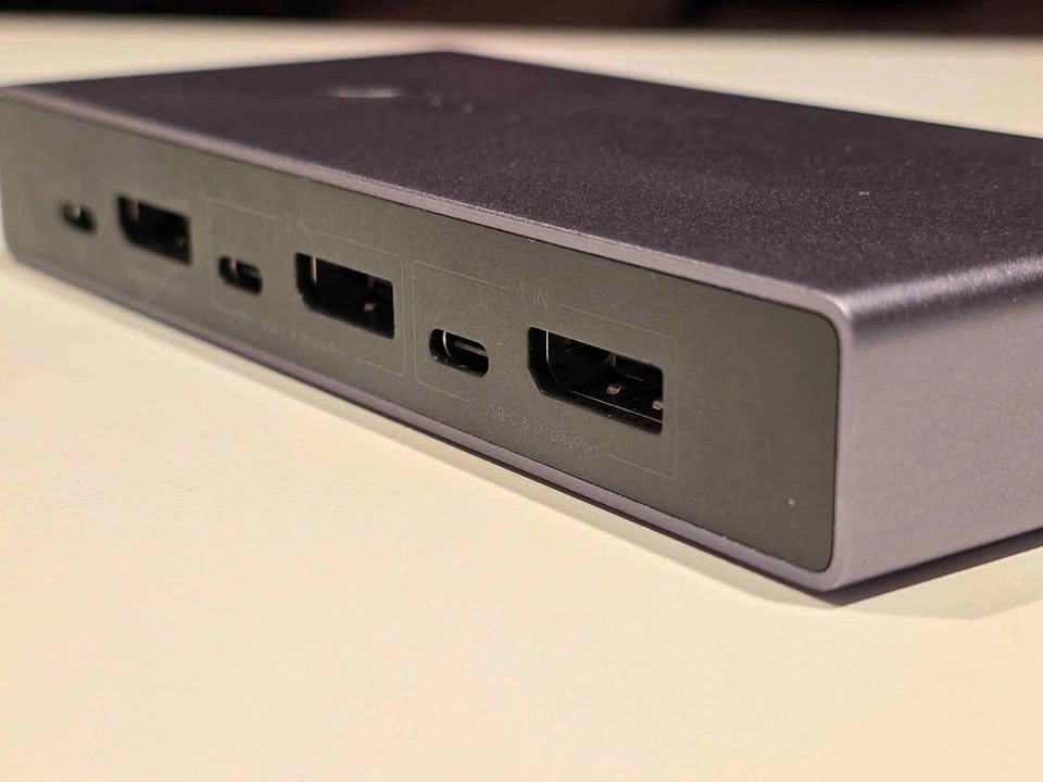 UGREEN 4K 144Hz DP Switch DisplayPort USB-C Hub - photo 2
