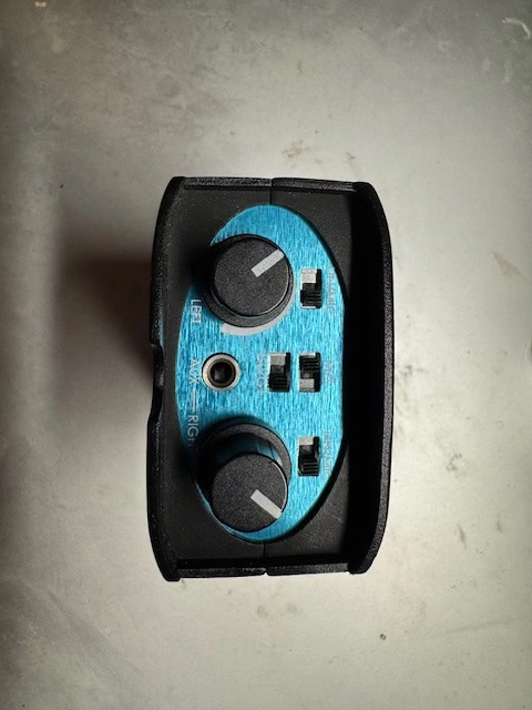 CAMCORDER SOUND ADAPTER (MONO AND STEREO) - photo 2