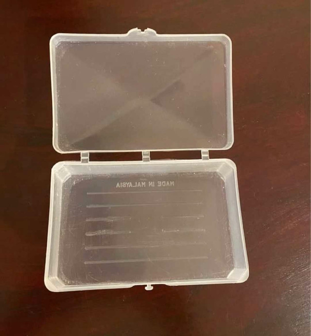 New Clear Hard Plastic Soap Container - photo 2