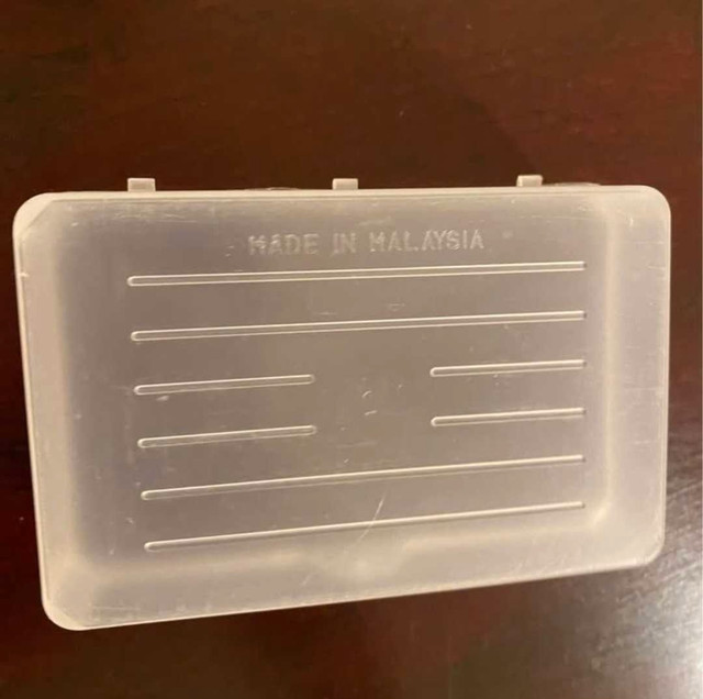 New Clear Hard Plastic Soap Container - photo 3