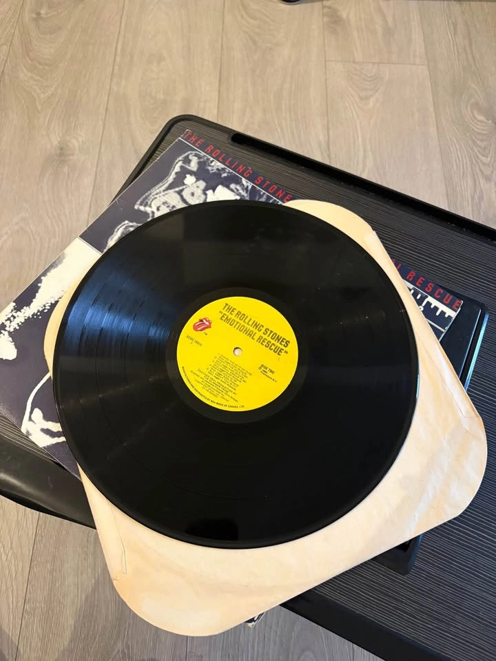 The Rolling Stones Emotional Rescue Vinyl - photo 2