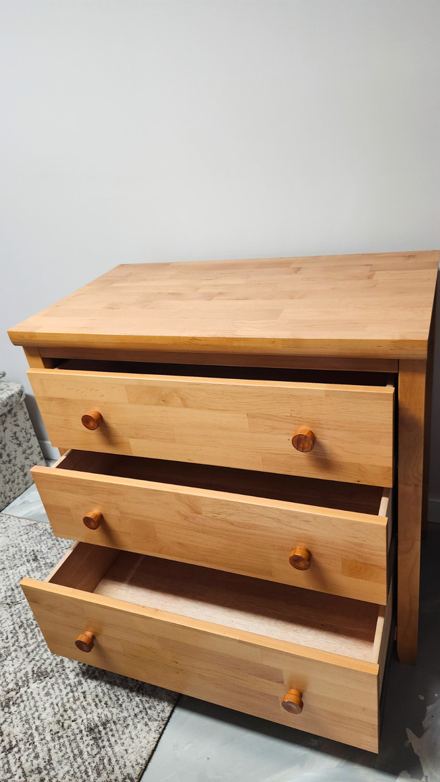 Light walnut color dresser - photo 3