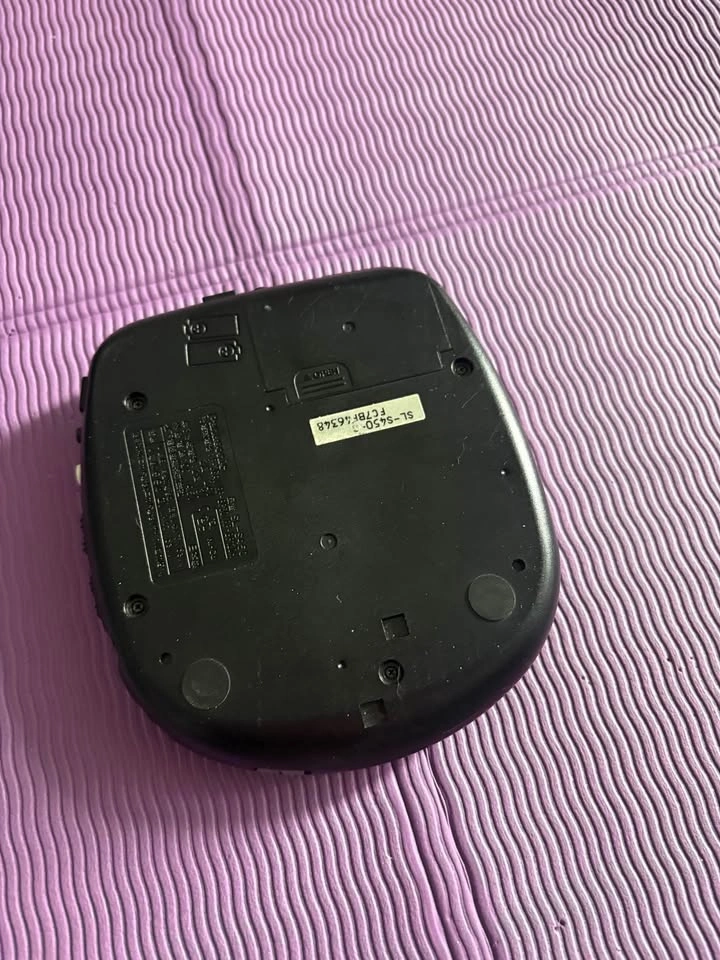 Panasonic Portable CD Player - photo 3