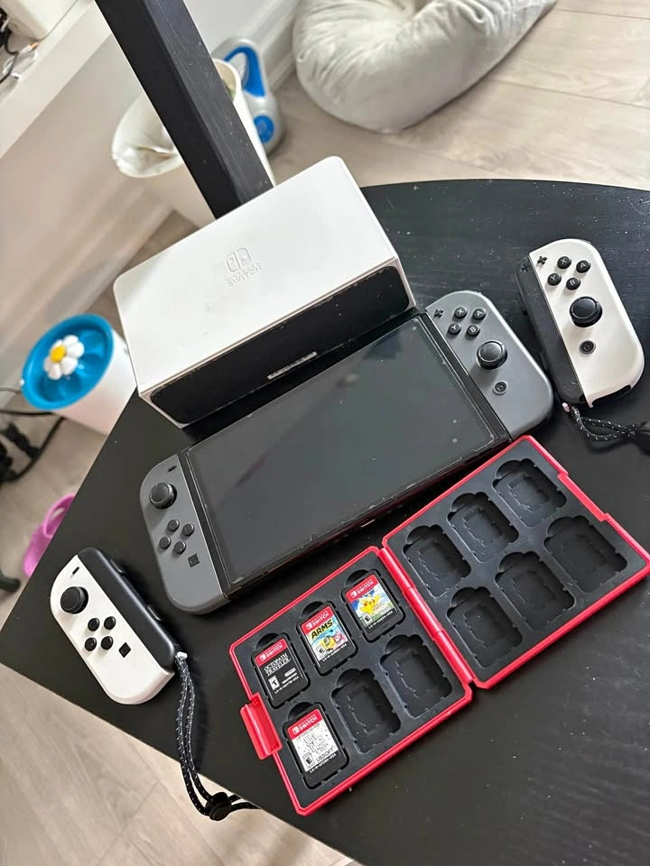 Nintendo Switch OLED and Games