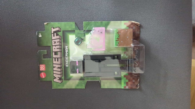 Mattel Minecraft Enderman Figure