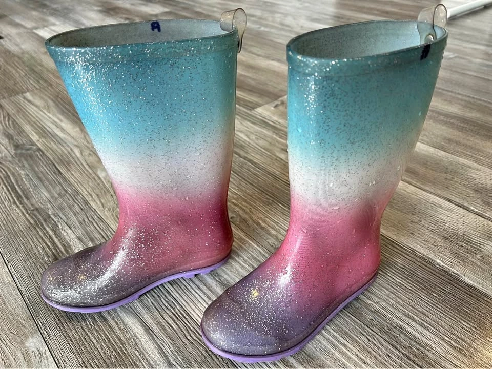 Girls’ Size 13 Rain Boots