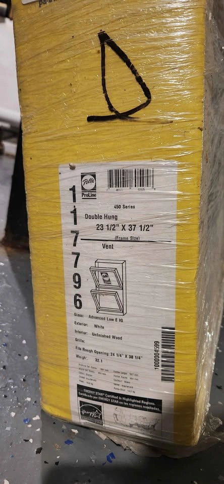 New Pella Window 23-1/2" x 37-1/2" - photo 3