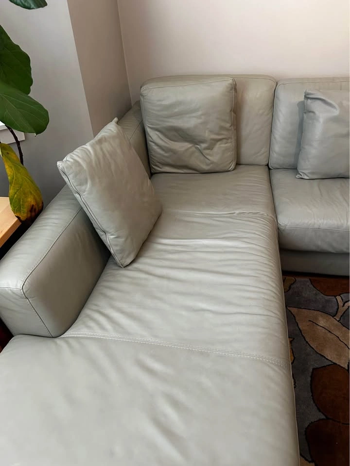 Premium leather couch - photo 3