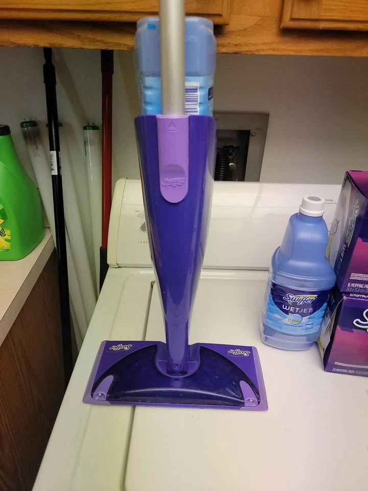 Swiffer Wet Jet - Moving Out Sale - photo 3