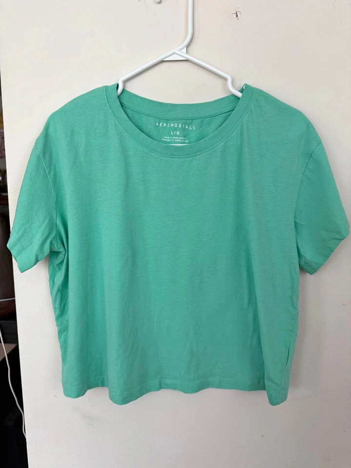 Women's Aeropostale Turquoise Cropped T-Shirt (L)