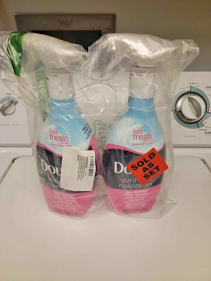 2 Downy Wrinkle Releaser Fabric Refresher 33.8 fl oz