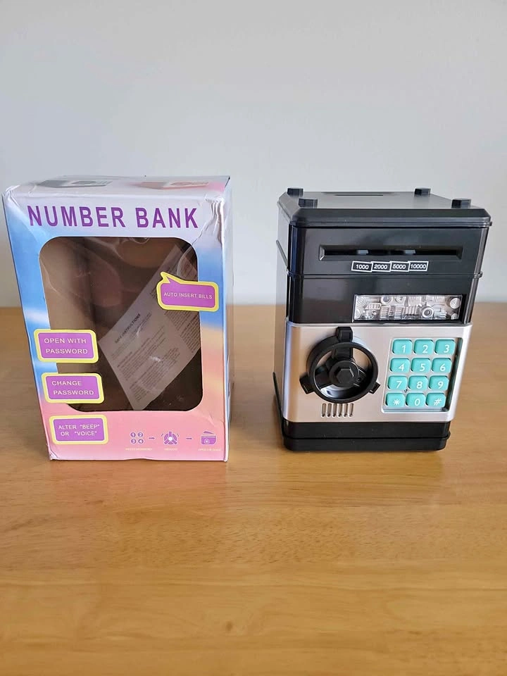 Piggy bank toy New