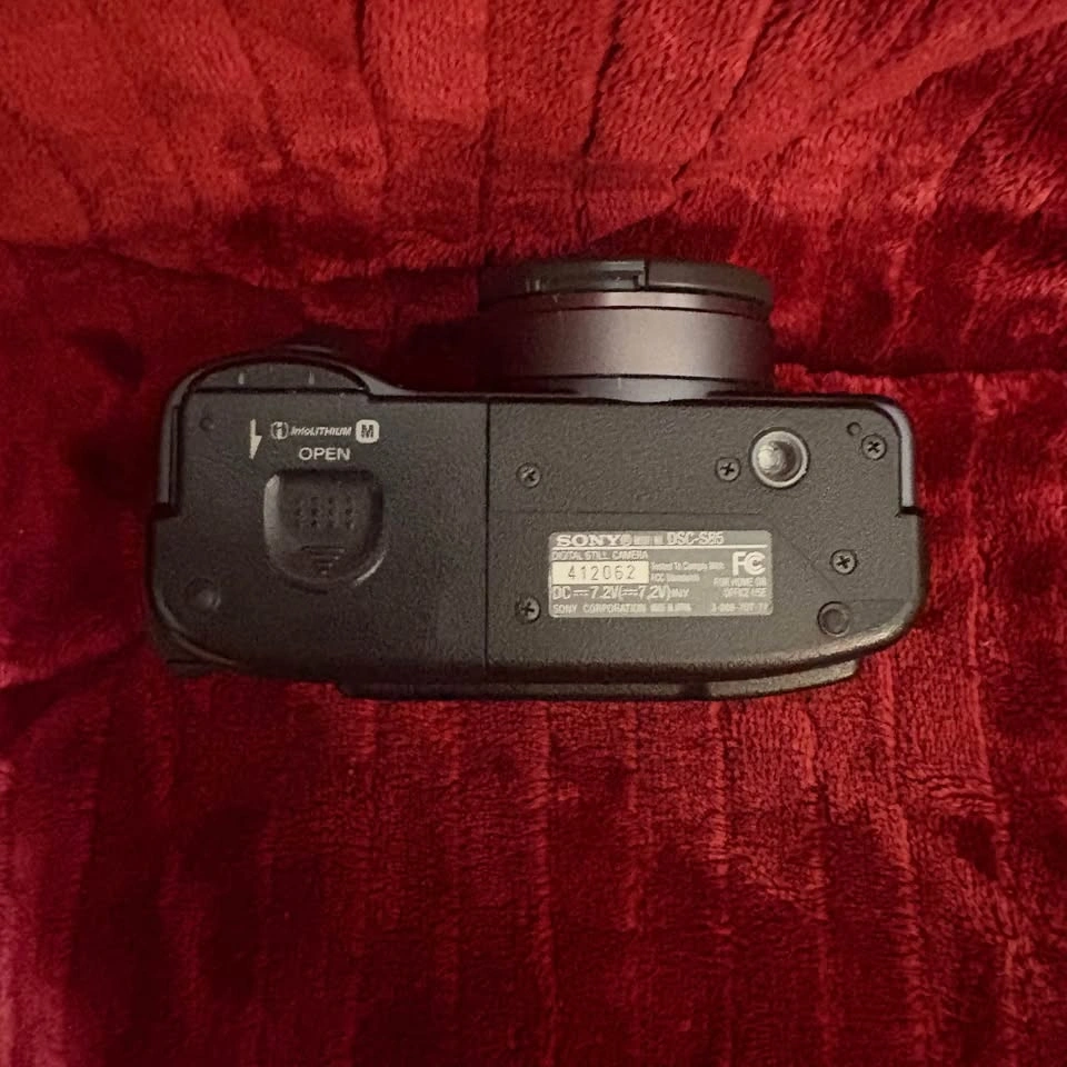 Sony DSC-S85 Digital Camera - photo 5