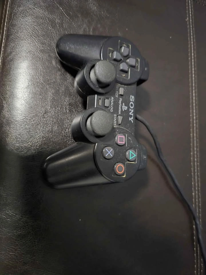 Playstation 2 Analog Controller