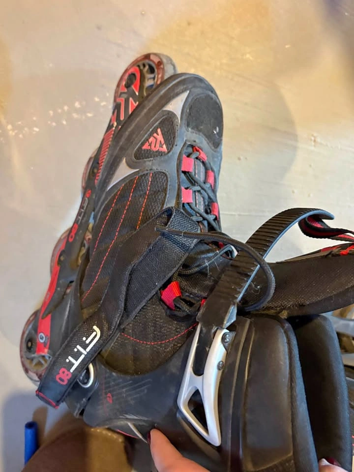 Male Roller Blades