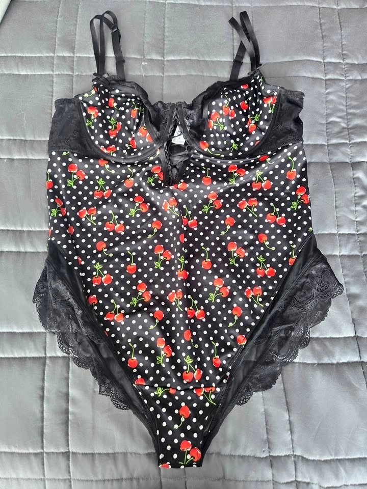 Torrid Retro Cherries Lace Bodysuit - Size 2