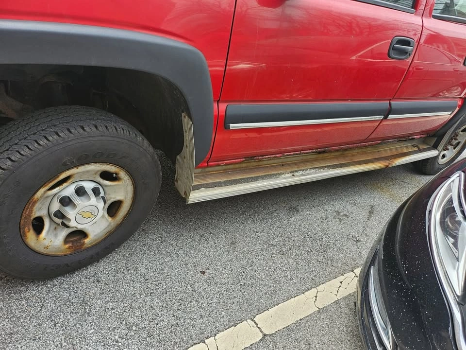 2003 Chevrolet Suburban 2500 LS - photo 3