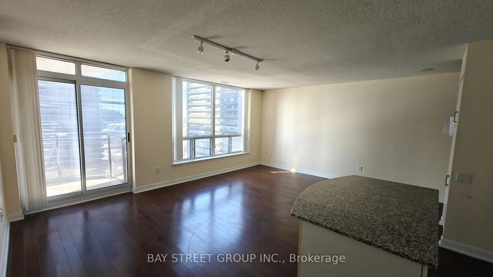1 Bed 1 Bath Condo for Rent - Yonge/Sheppard - photo 4