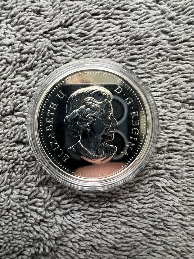 .9999 Fine Silver Dollar - photo 2