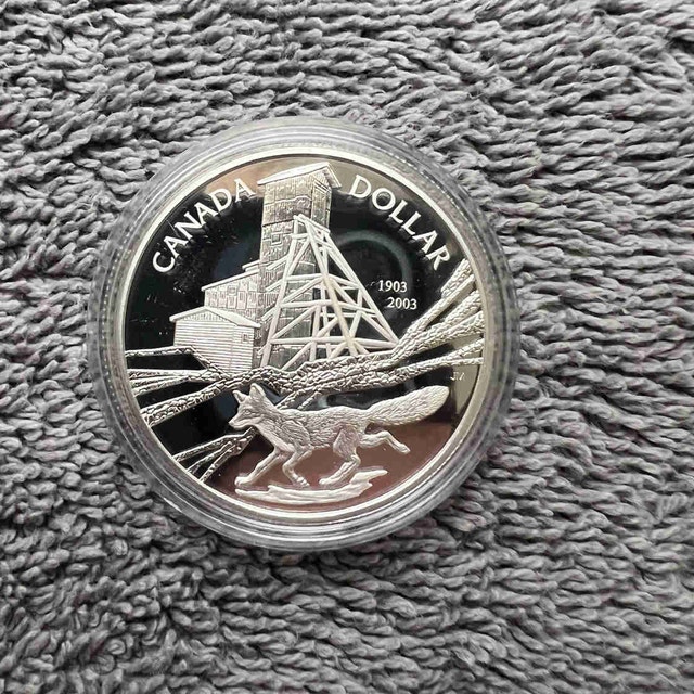 .9999 Fine Silver Arctic Fox Dollar