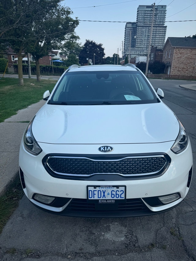 2017 Kia Niro SX Hybrid