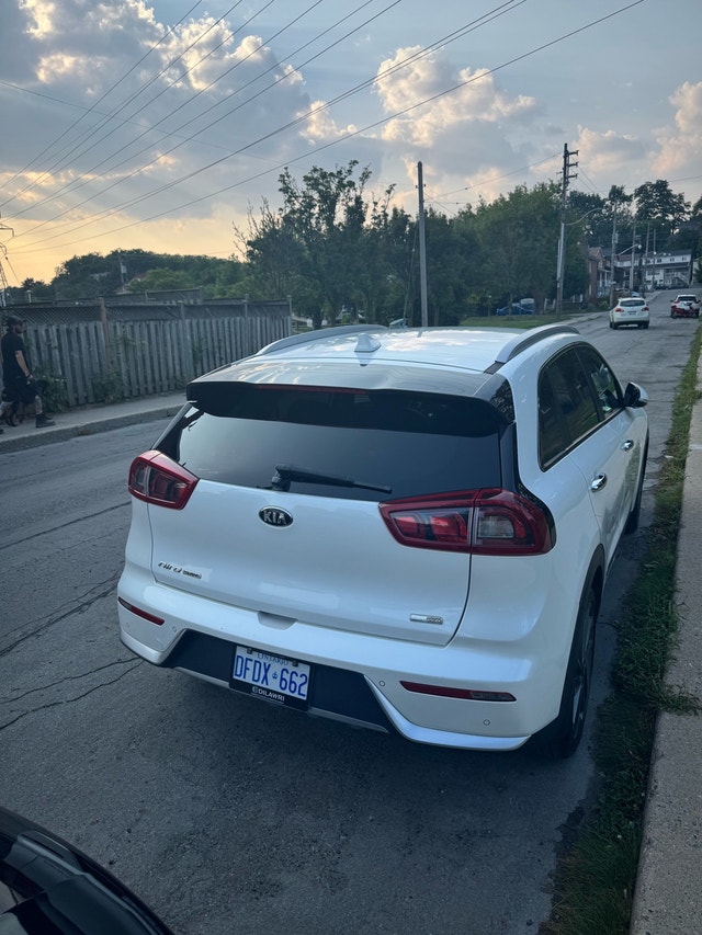 2017 Kia Niro SX Hybrid - photo 3