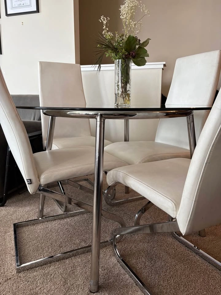 NEED GONE - Kitchen Dining Table and Cantilever Chairs - photo 2