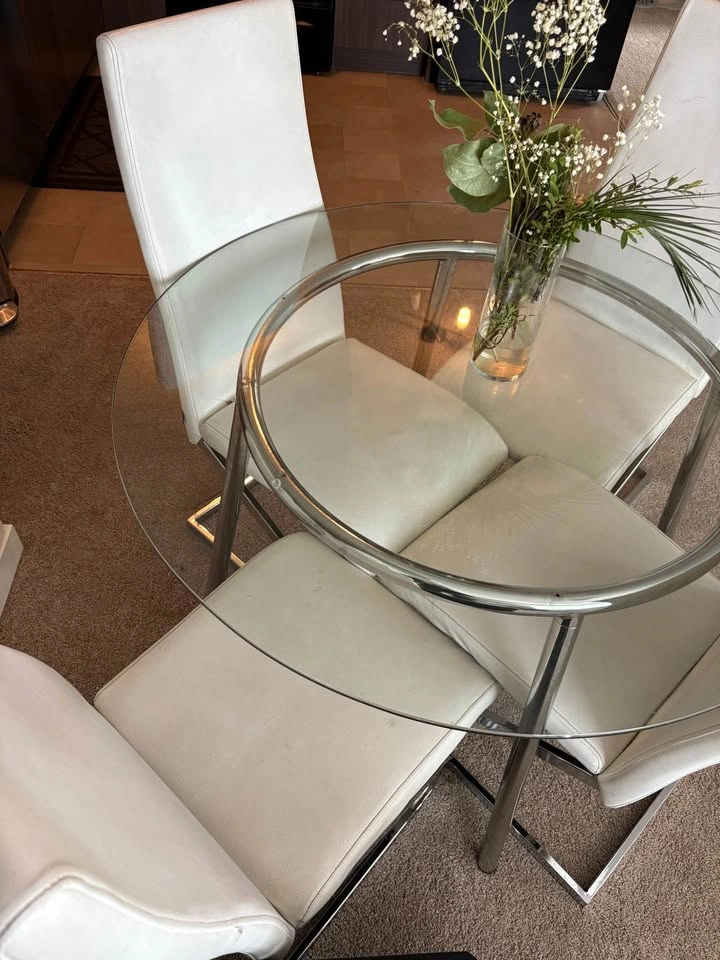 NEED GONE - Kitchen Dining Table and Cantilever Chairs - photo 3