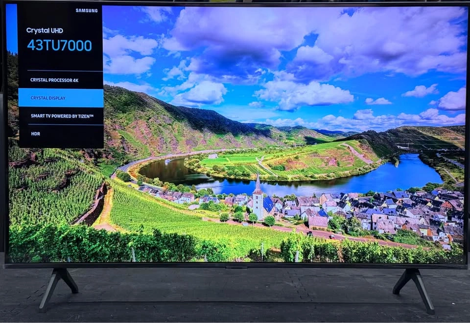 Samsung 43” 4K UHD TV - photo 3