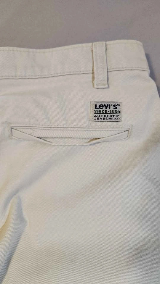 Vintage Y2K Levi’s Khaki Work Pants 32x30 Made in Canada Stone W - photo 3