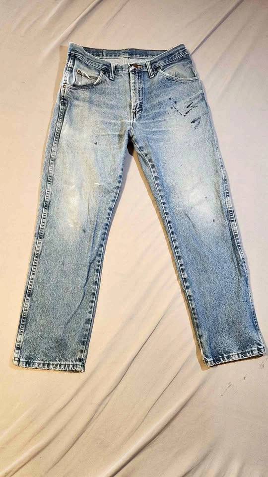 Wrangler Mens 32X30 Light Wash Denim Jeans