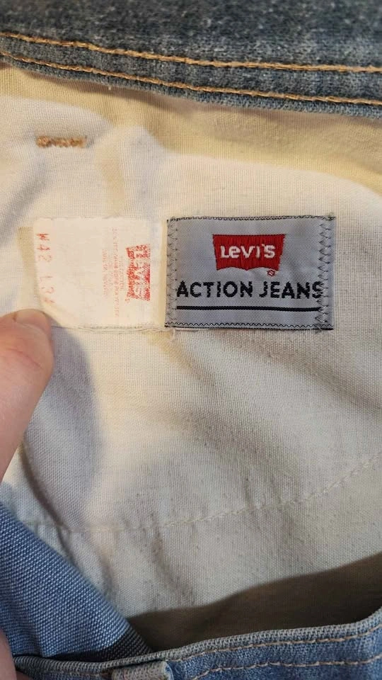 Vintage 1984 Levi’s Action Jeans 42x32 Orange Tab USA Made - photo 4