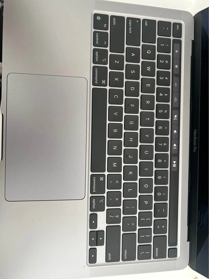 MacBook Pro M1 2020 - photo 2