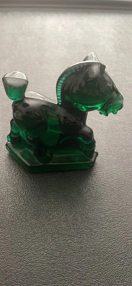 1982 Heisey Oscar Plug Horse Figurine- HCA82 - Green Glass - photo 2