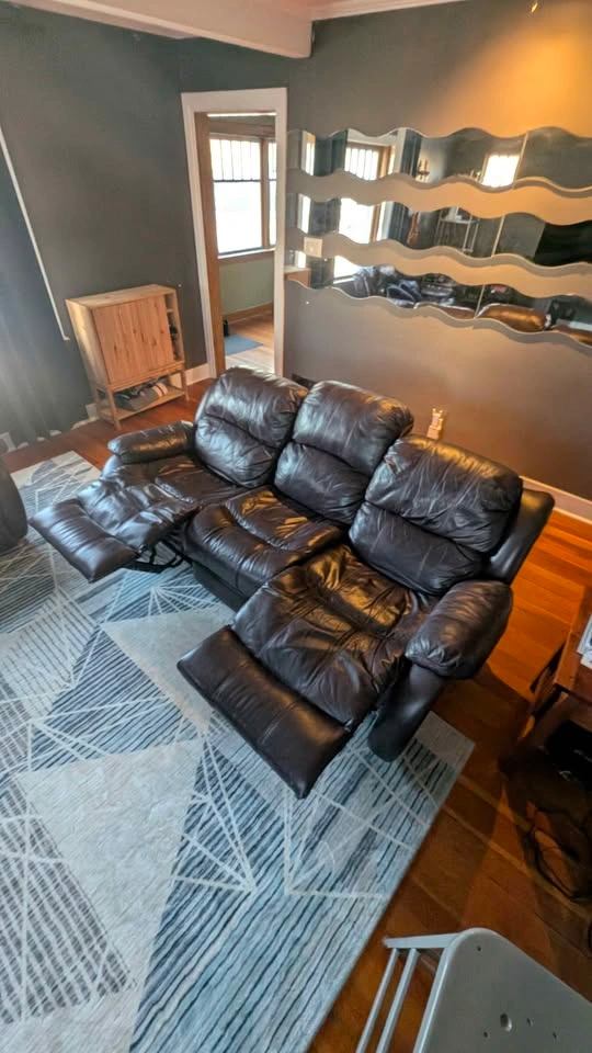 Brown Leather Recliner Sofa - Lazyboy - photo 3