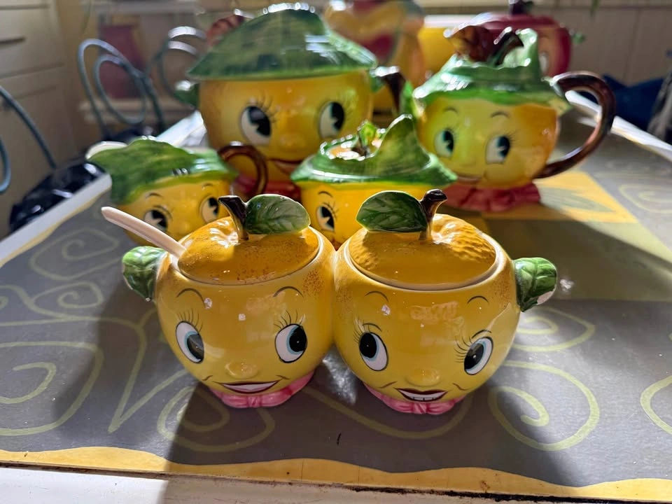 Antique PY Lemon Set of 5
