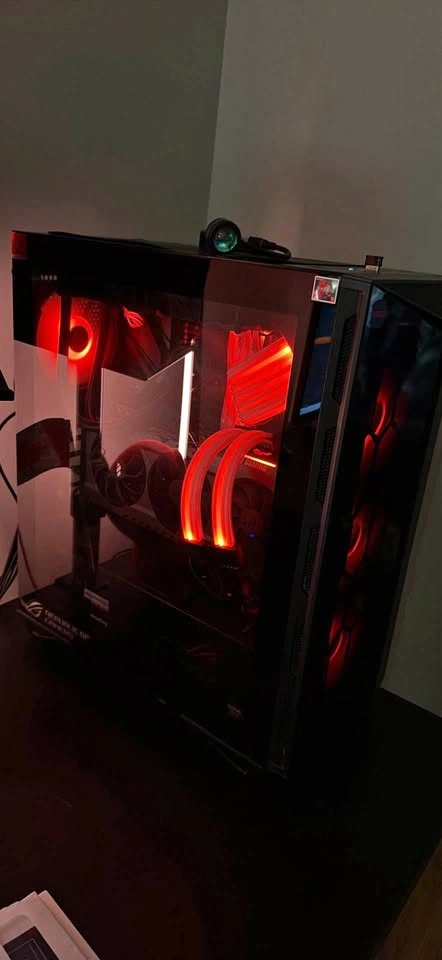 Custom Gaming PC - photo 2